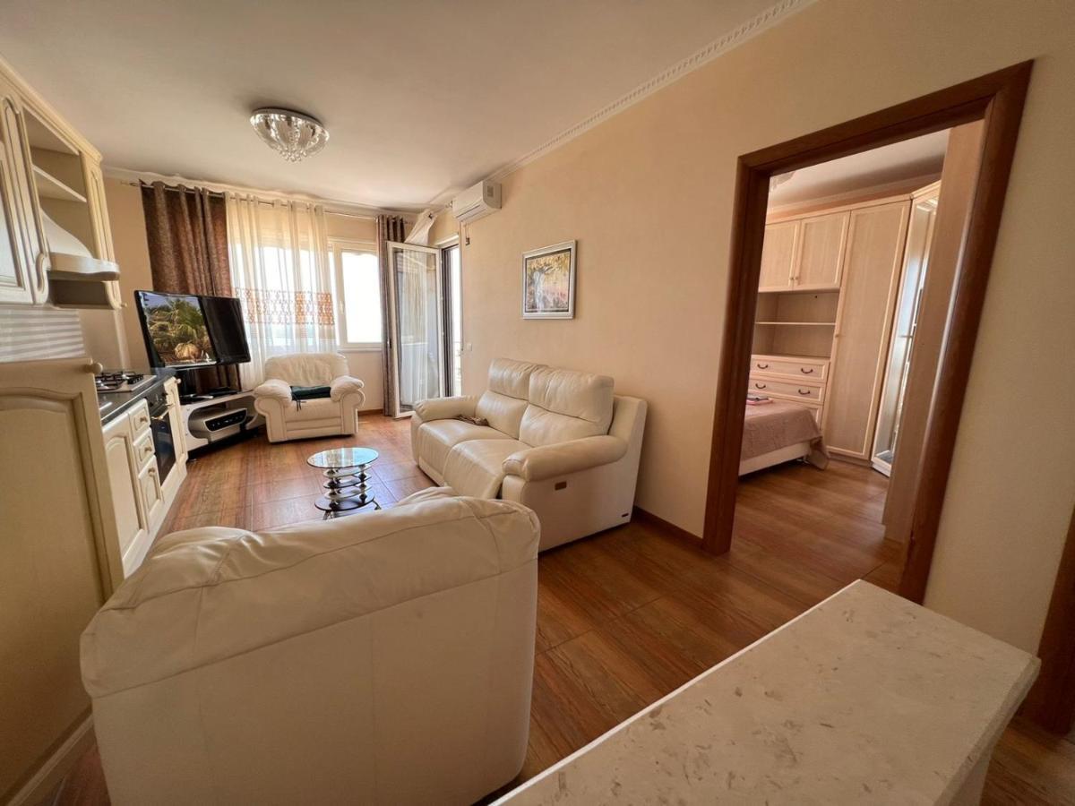 Sea View-Apartment On The Beach - Durrs2 Durres Exterior photo