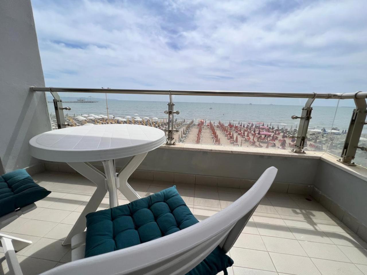 Sea View-Apartment On The Beach - Durrs2 Durres Exterior photo