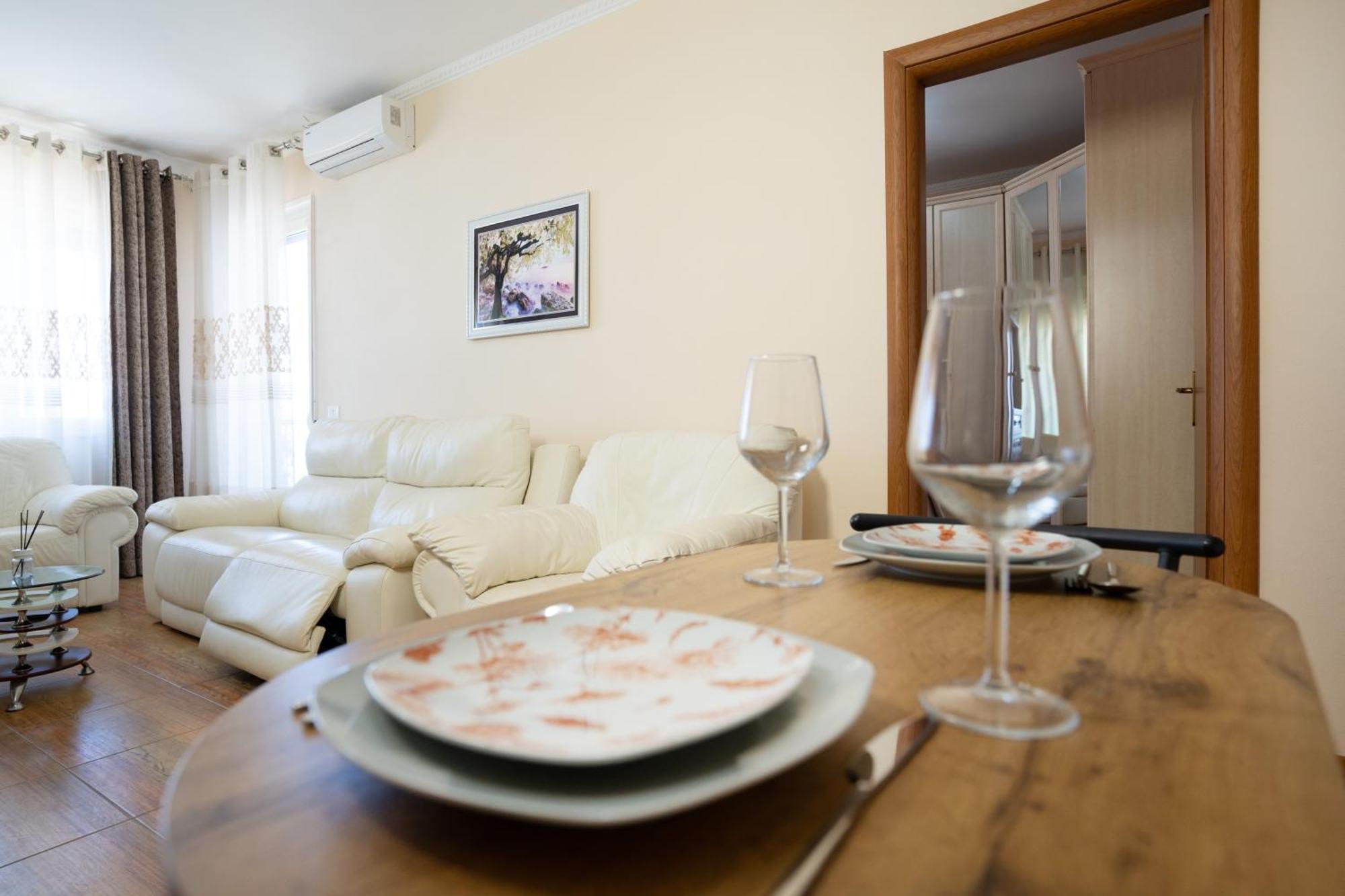 Sea View-Apartment On The Beach - Durrs2 Durres Exterior photo